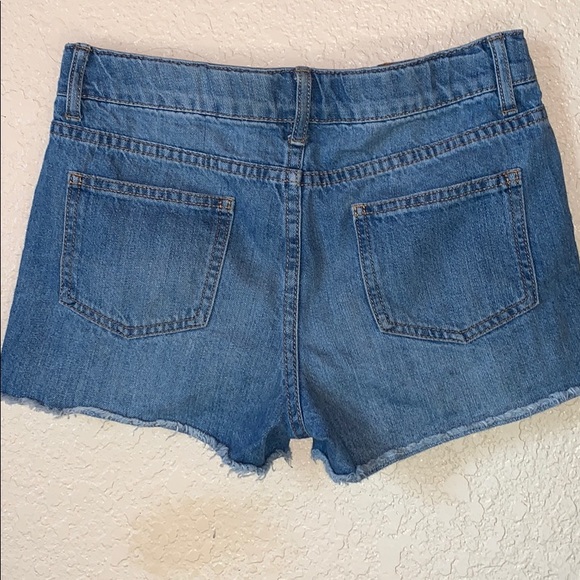 𝙱𝚕𝚞𝚎 𝙹𝚎𝚊𝚗 𝙳𝚎𝚗𝚒𝚖 𝚂𝚑𝚘𝚛𝚝𝚜 - Picture 3 of 3